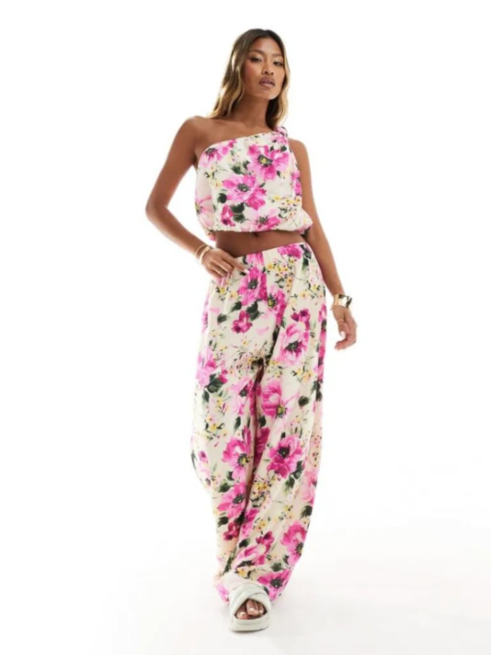 NWT Abercrombie & Fitch One shoulder crinkle top in floral print XS Boho